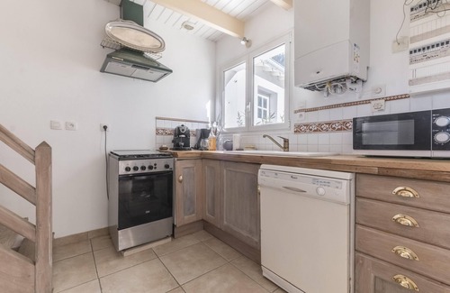 Saint-Philibert Ski Chalet | Nice house and its veranda for a nice holiday