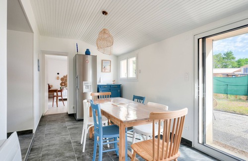 Les Conches House | Nice house for 9 at 5 min to the beach