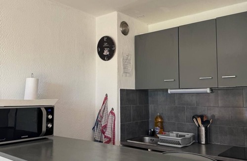 La Ciotat Apartment | Nice studio with sea view and sea access