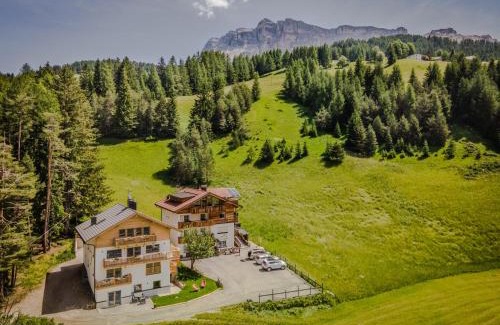 Badia Apartment | Niciora