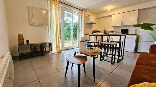 Labege Apartment | Nid confort proche du canal du midi 2 terrasses Labège