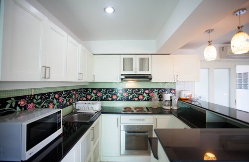 Chang Khlan Apartment | Night Bazaar Road 1BR 90 Sqm 4th Floor - Work-From-Home & Fully Fitted Kitchen