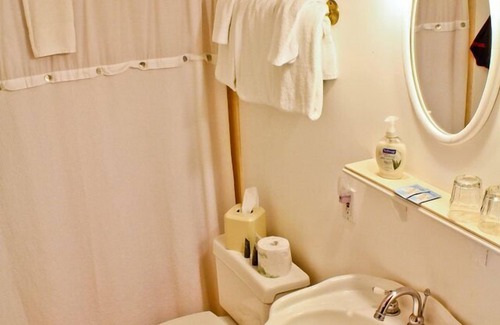 Historic District Bed & Breakfast | Night Swan Intracoastal B&B