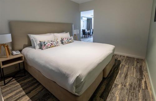 Narrabeen Hotel | Nightelier Narrabeen