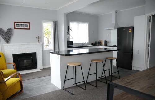 Matamata House | Nights on Broadway - THE HOUSE