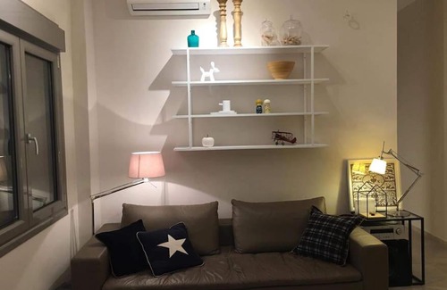 Nikaia-Agios Ioannis Rentis Apartment | Nikaia Metro House