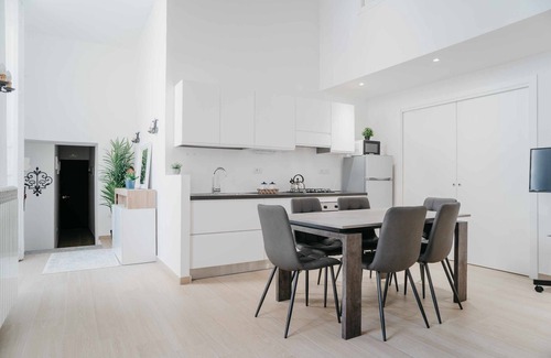 Historical Center Apartment | Nilo – Historic Apartment with Patio by Casa N