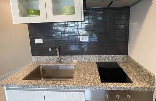 Chang Phueak Apartment | Nimman Studio with FREE Motorbike - Kitchen - View - Chom Doi 1