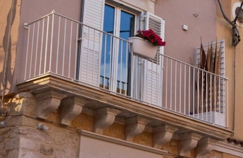 Pozzallo Apartment | Nina's House