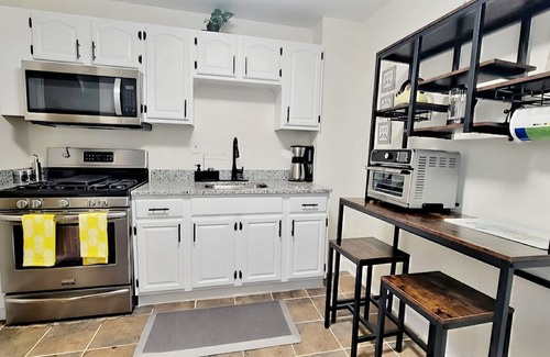 Reading House | Nini's Pad