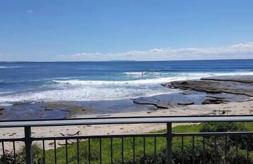 Mollymook House | 'Nirvana' - Beachfront Family Home in Mollymook
