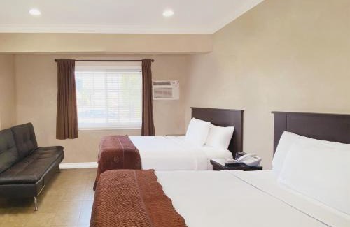 Studio City Hotel | Nite Inn at Universal City - Walking Distance to Universal Studios Hollywood