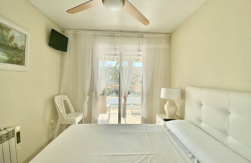 Playa de San Juan Apartment | Niza 22 by United Renters