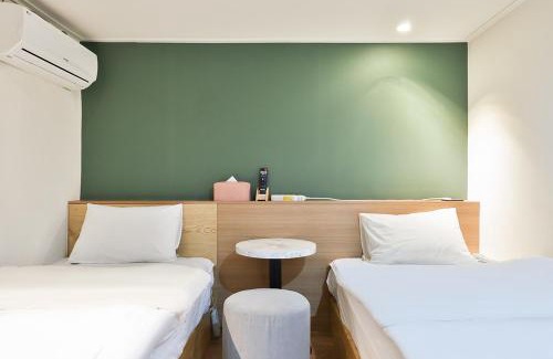 Namyangju Hotel | No 25 Hotel Namyangju Bukhan River