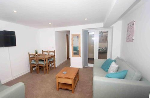 Glastonbury Apartment | No 28D St Benedict
