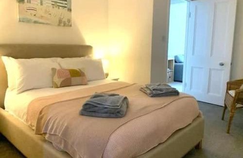 Muston House | No 3 Brooklands - Central location