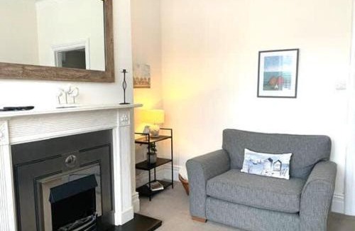 Muston House | No 3 Brooklands - Central location