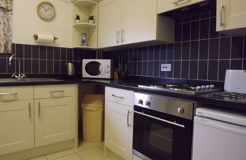 Stowmarket Cottage | No 4 Barn Cottages Sleeps 2 (1 Bedroom)