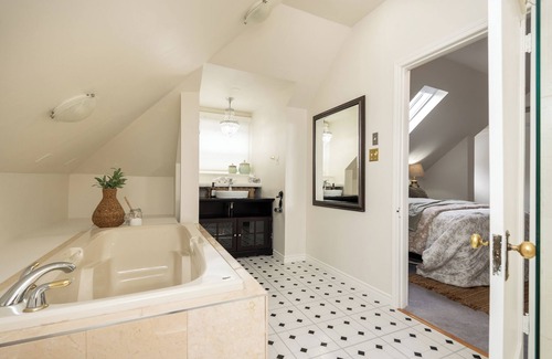 Winnipeg Bed & Breakfast | No.5 East