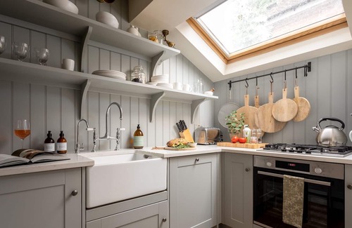 Winchester Apartment | No. 5 Winchester Cottage