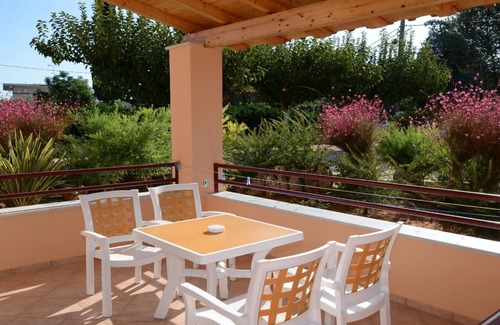 Drepano Apartment | No1 Maisonette (4 people)