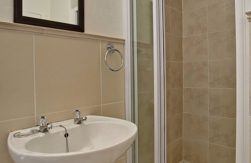 Greater Johannesburg Metropolitan Area Bed & Breakfast | NO66 Sandton Lodge