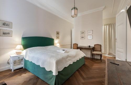 Landstrasse Apartment | Noble Luxurious Palais
