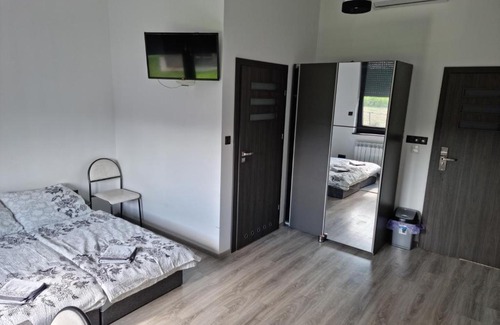 Lodz Voivodeship House | Noclegi 24/h Leszczynek