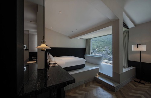 Wuxing Hotel | Non Hills