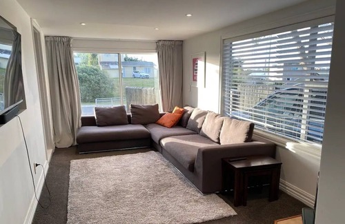 Waitarere Beach House | NoNoHuHu - Waitarere Beach Bach