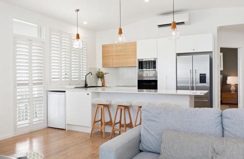 Noosaville Apartment | Noosa Outrigger Beach Resort