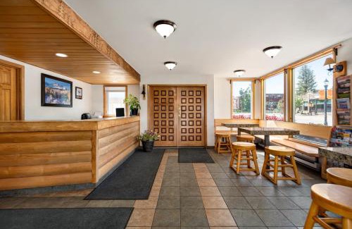 Downtown Steamboat Springs Hotel | Nordic Lodge