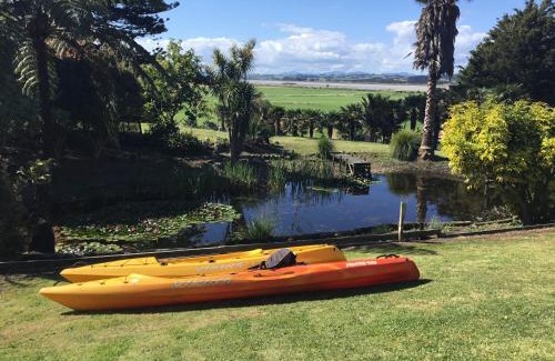 Te Kopuru Bed & Breakfast | Norfolk Gardens Bed and Breakfast