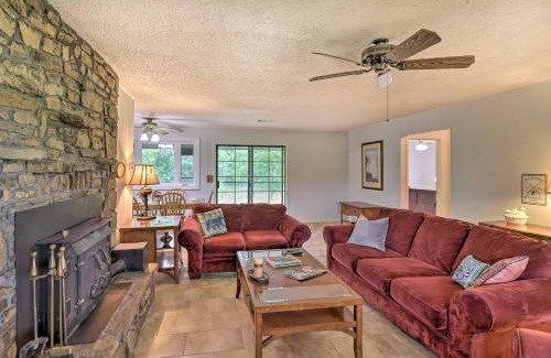 Norfork House | Norfork Getaway Walk in White River Access!
