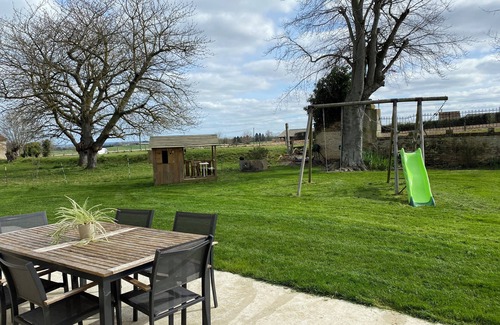 Janville House | Norman manor house 15 minutes from the sea.