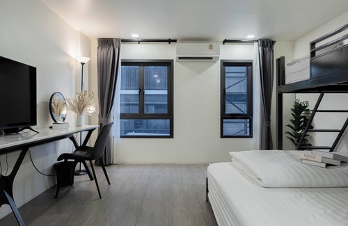 Arun Amarin Hotel | NORN Riverside Bangkok Hotel