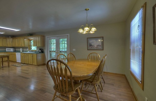 My Mountain Cabin | North Georgia Cabin, Sleeps 8, Pet Friendly