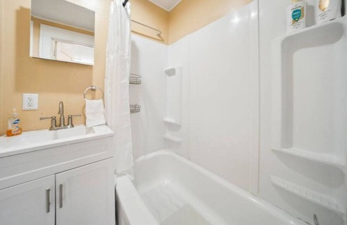 Akron House | North Hill, 2 bedroom Apartment