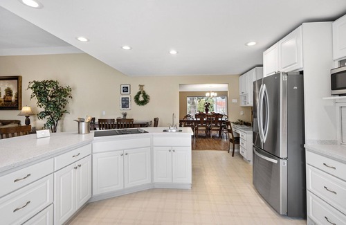 Edgewood Other | North Hill Homestead, 4 BR, king bed, jacuzzi tub, billiard room on 2.5 acres