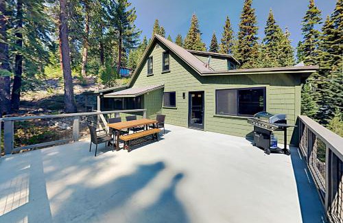 Carnelian Bay House | North Lake Adventure