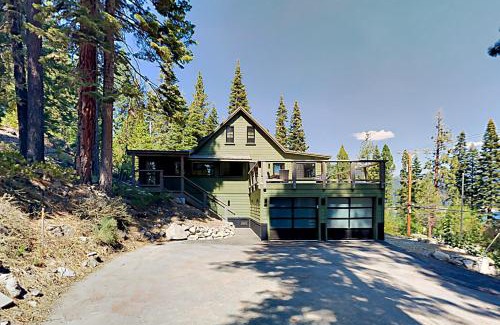 Carnelian Bay House | North Lake Adventure