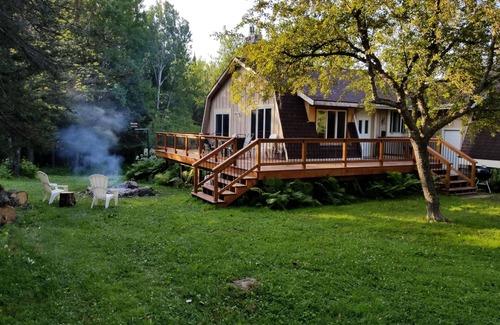 Duluth Cabin | North Shore Retreat: Fireplace, heated mattresses for winter, sauna and more!