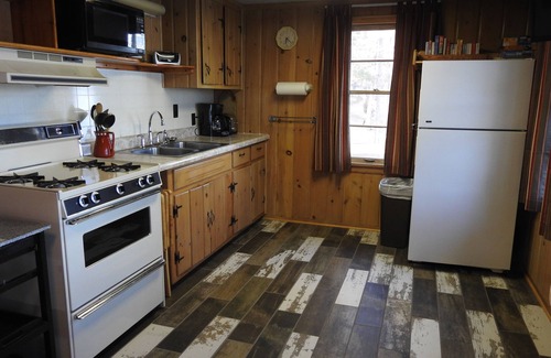 St Germain Cabin | Northland resort vacation Cabin #4 (The Lodge)