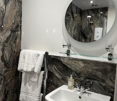 Balloch House | Norwood Guesthouse-Loch Lomond