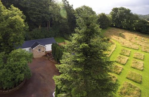 Pencoed House | Nos Da
