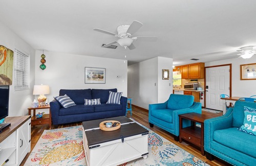 Lakeside By The Gulf House | Nostalgic Beach Cottage.