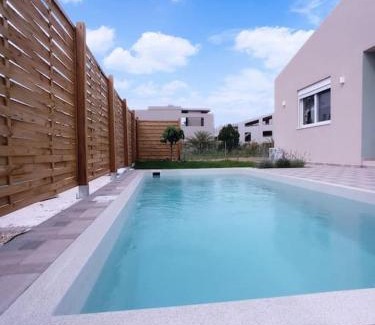 Kolymvari House | Nostalgico cottage