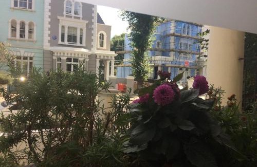 Notting Hill Apartment | Notting Hill Charm -Sleeps 5 - Urban Retreat