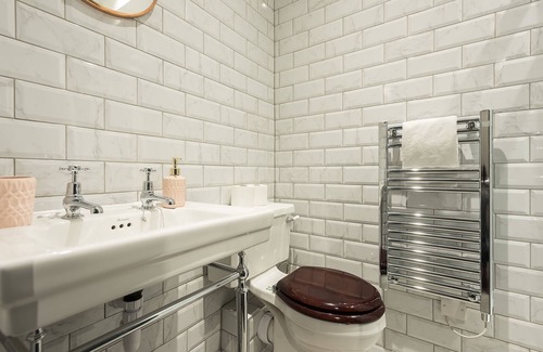 Pembridge Apartment | Notting Hill Studio 5 mins from Portobello Road & 10 mins from Kensington Palace