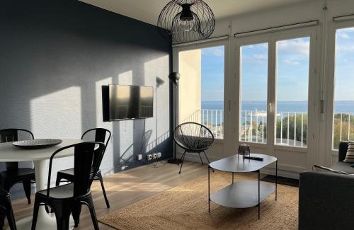 Rive Droite Apartment | Nouveau! Appartement vue mer 180° et place parking